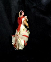 SPANISH RED LACE TWO DOLLS MAIN VIEW_07